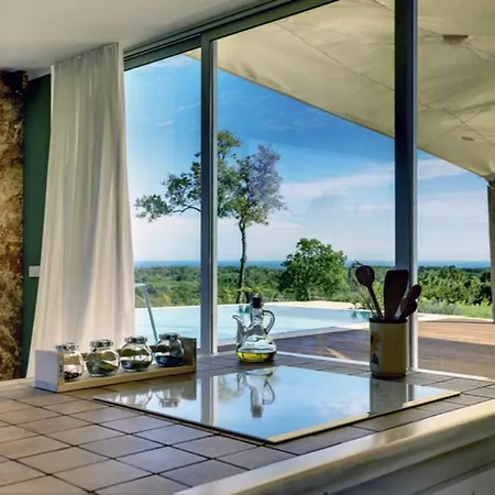 Mit Privatem Infinity-pool, Klima, Wlan Und Atemberaubenden Ausblick * Peruški