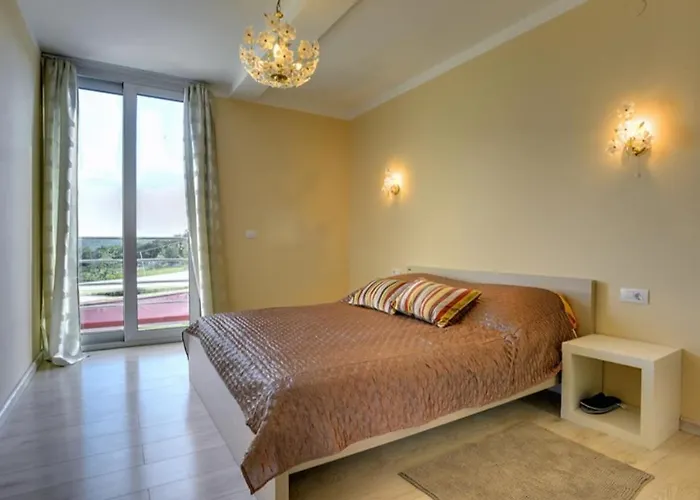 Mit Privatem Infinity-pool, Klima, Wlan Und Atemberaubenden Ausblick Vikendica