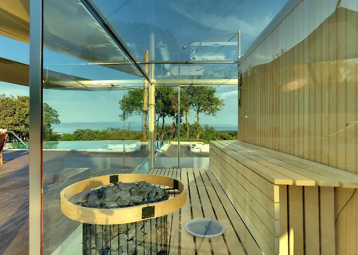 Vikendica Mit Privatem Infinity-pool, Klima, Wlan Und Atemberaubenden Ausblick